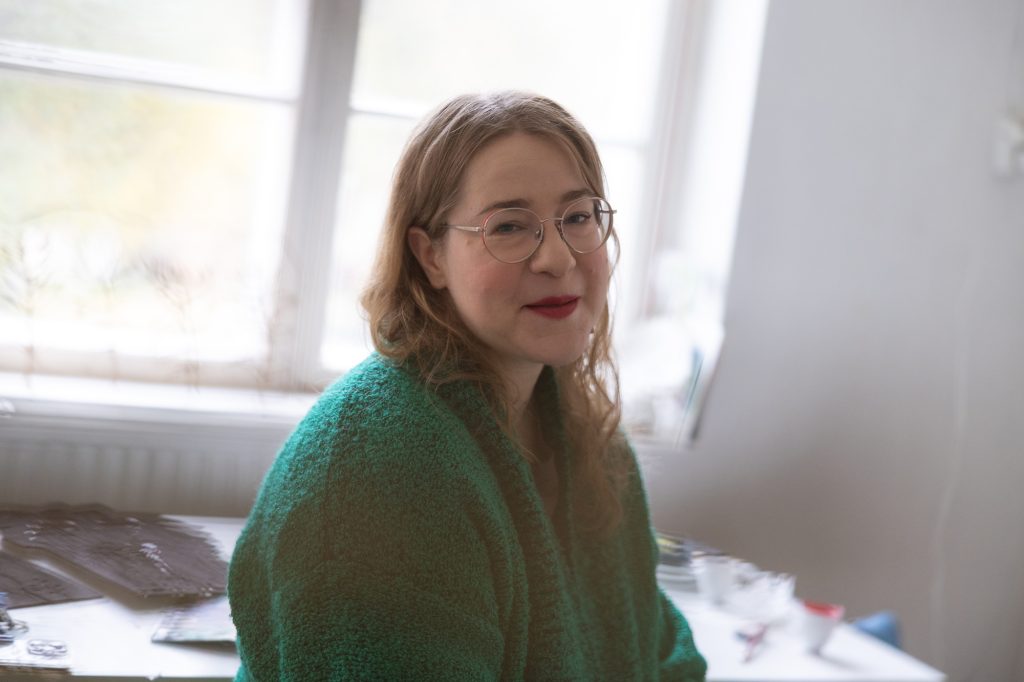 Kuvataiteilija Anni Arffman