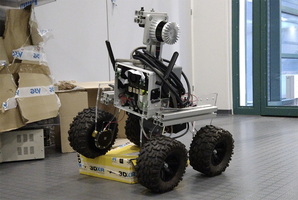 Oululainen asiantuntijatiimi osallistuu robottikisoihin Itävallassa